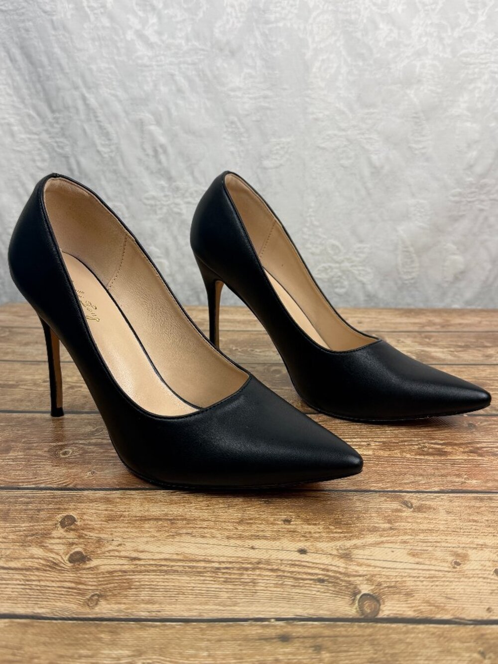 Elisabet Tang Black Pointed Toe Stiletto Pumps High Heel Classic Dress Shoes 9